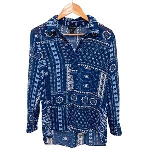 Adrianne Vittadini Women's Blue Bandana Patterned Shirt, Small
